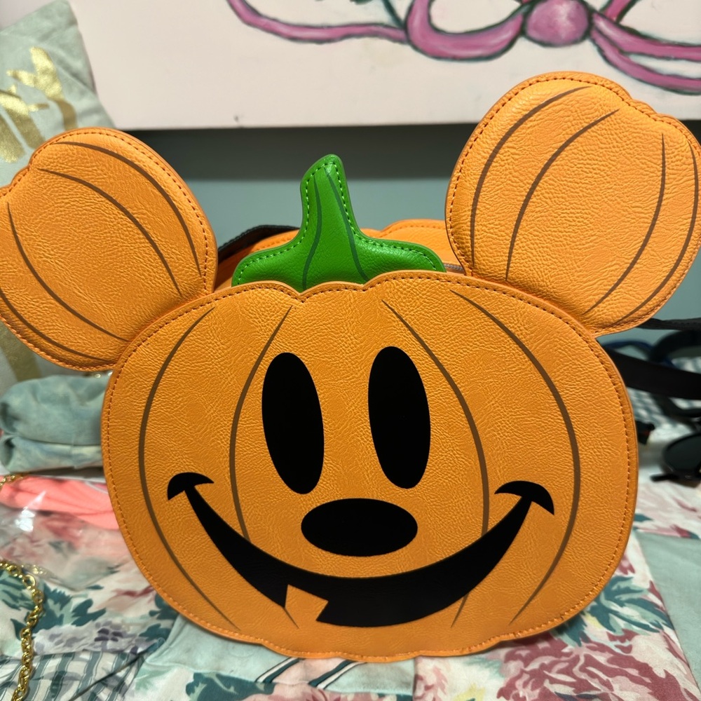 Loungefly x Disney Pumpkin Mickey Jack-o’-lantern Bag